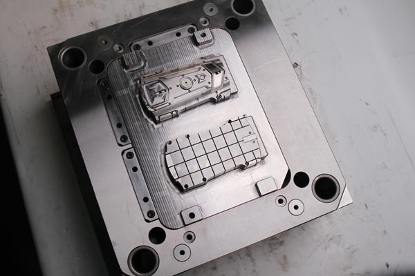 精密塑料模具晒纹工艺